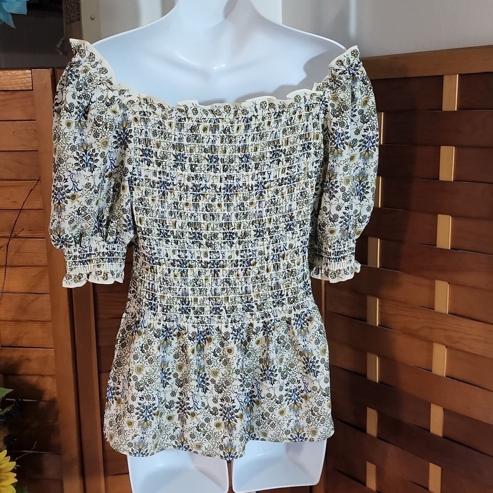 Max Studio off the shoulder blouse - Picture 4 of 10
